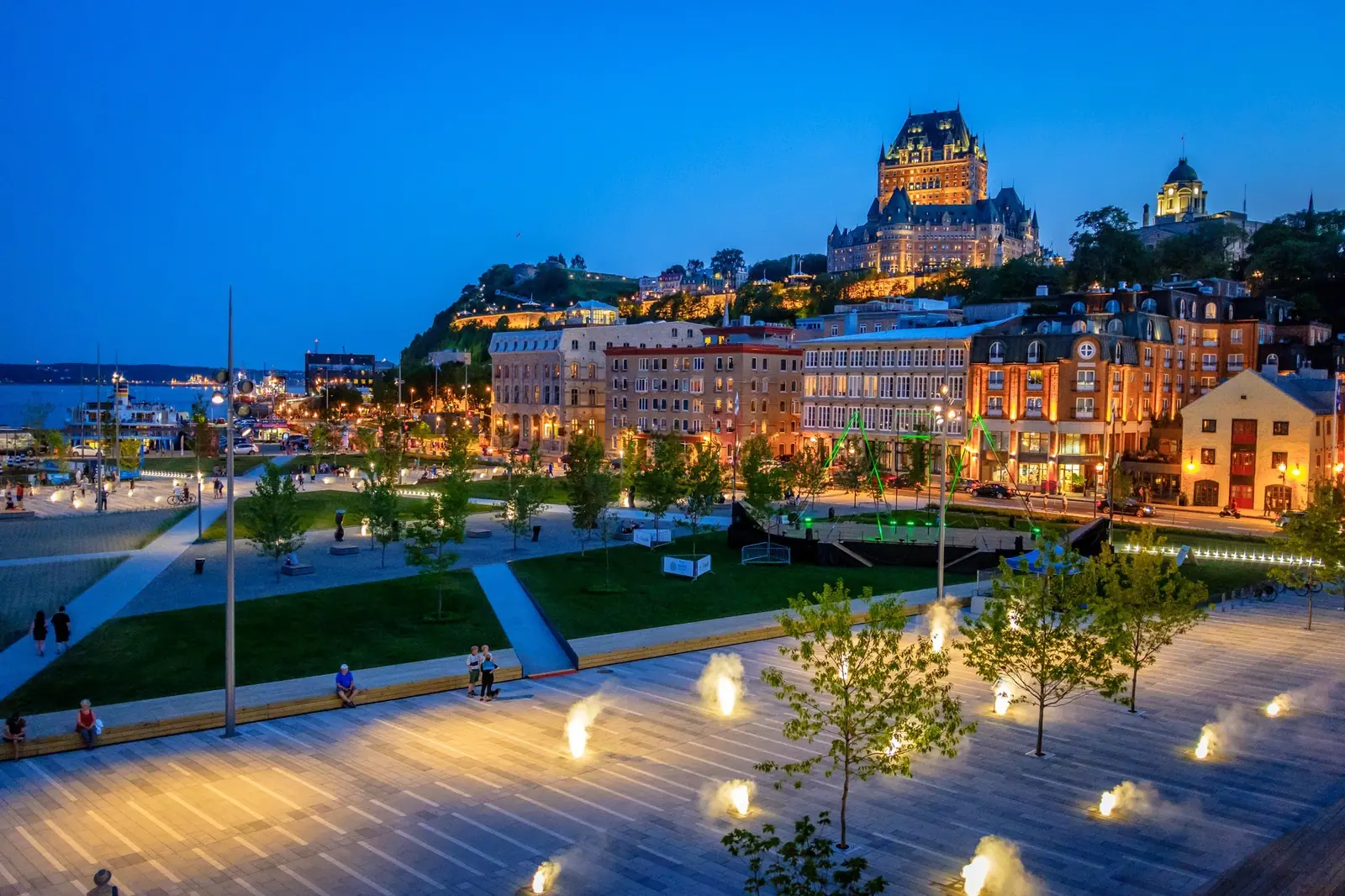Château Frontenac seen from Place des Canotiers