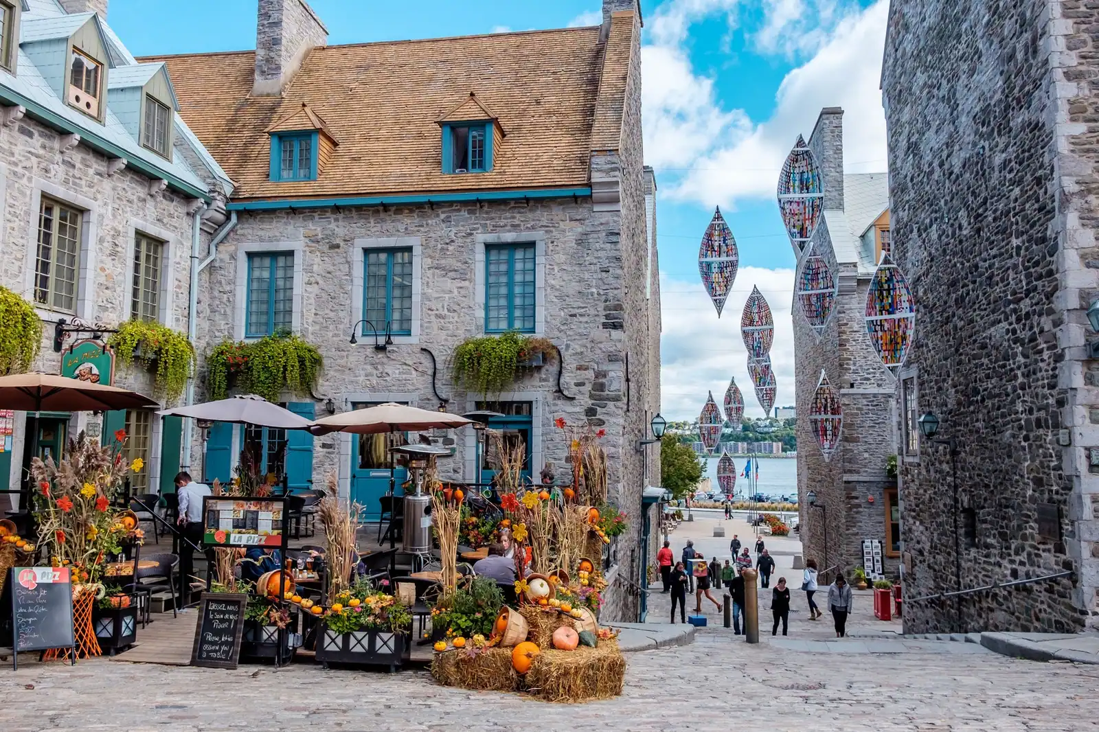 Place Royale with the Notre-Dame-des-Victoires Church