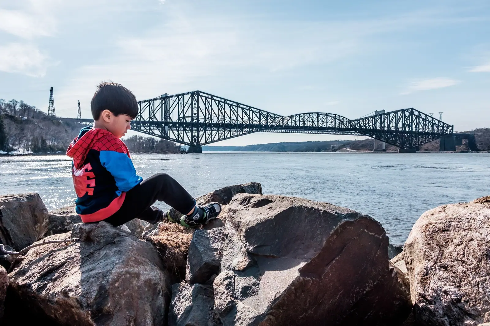 Pont de Québec seen from the Lévis side of the river