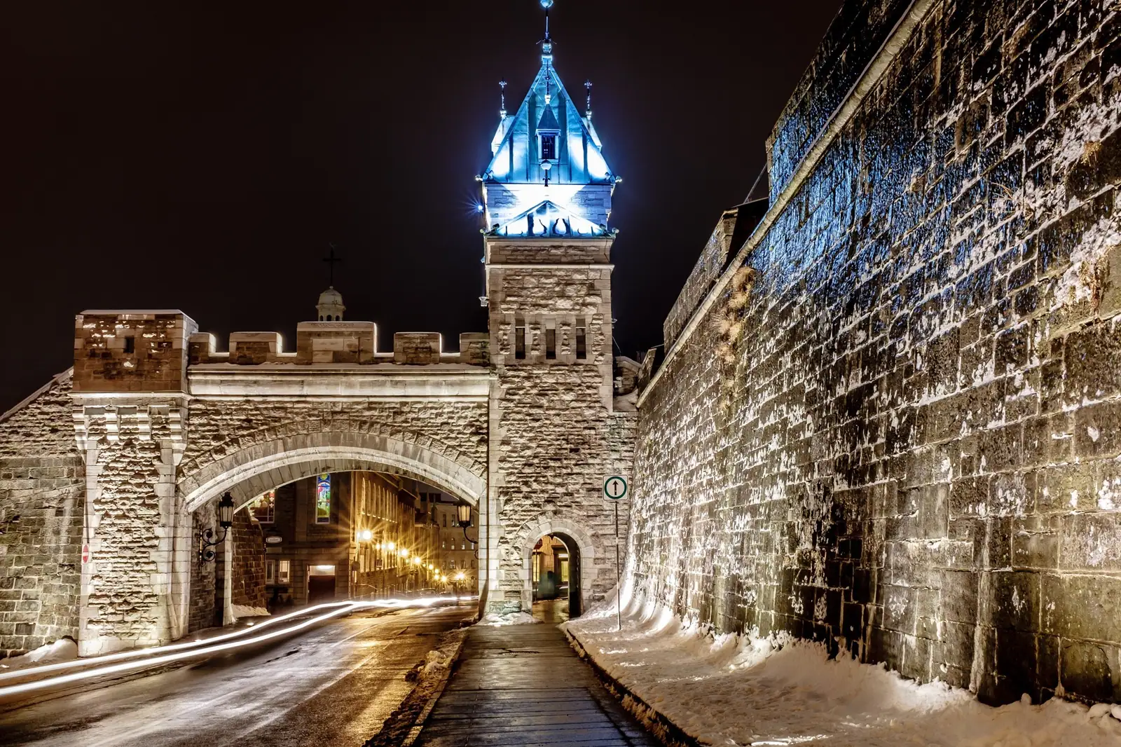 Porte Kent, one of the quieter gates of Old Quebec