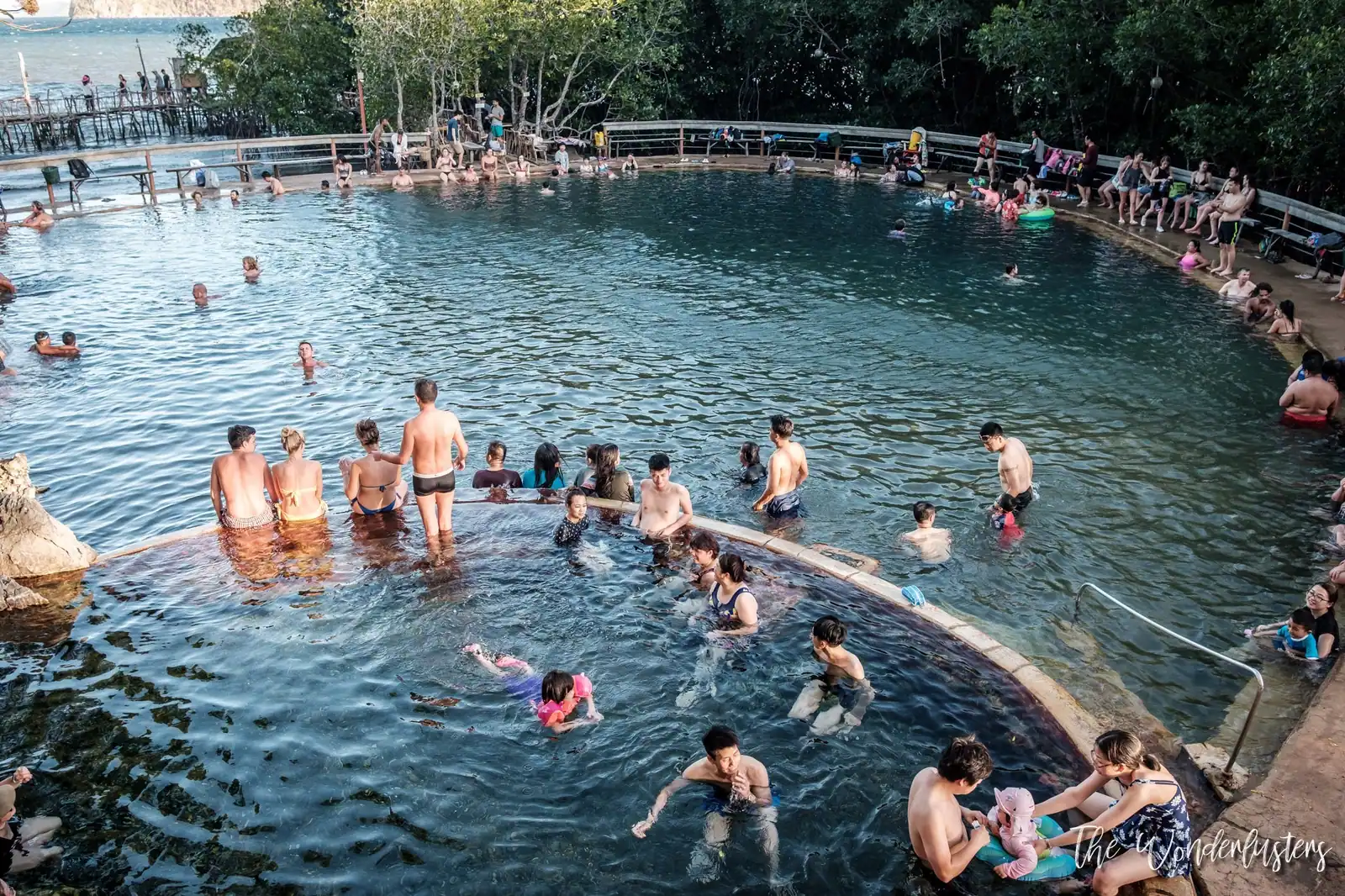 Maquinit Hotspring