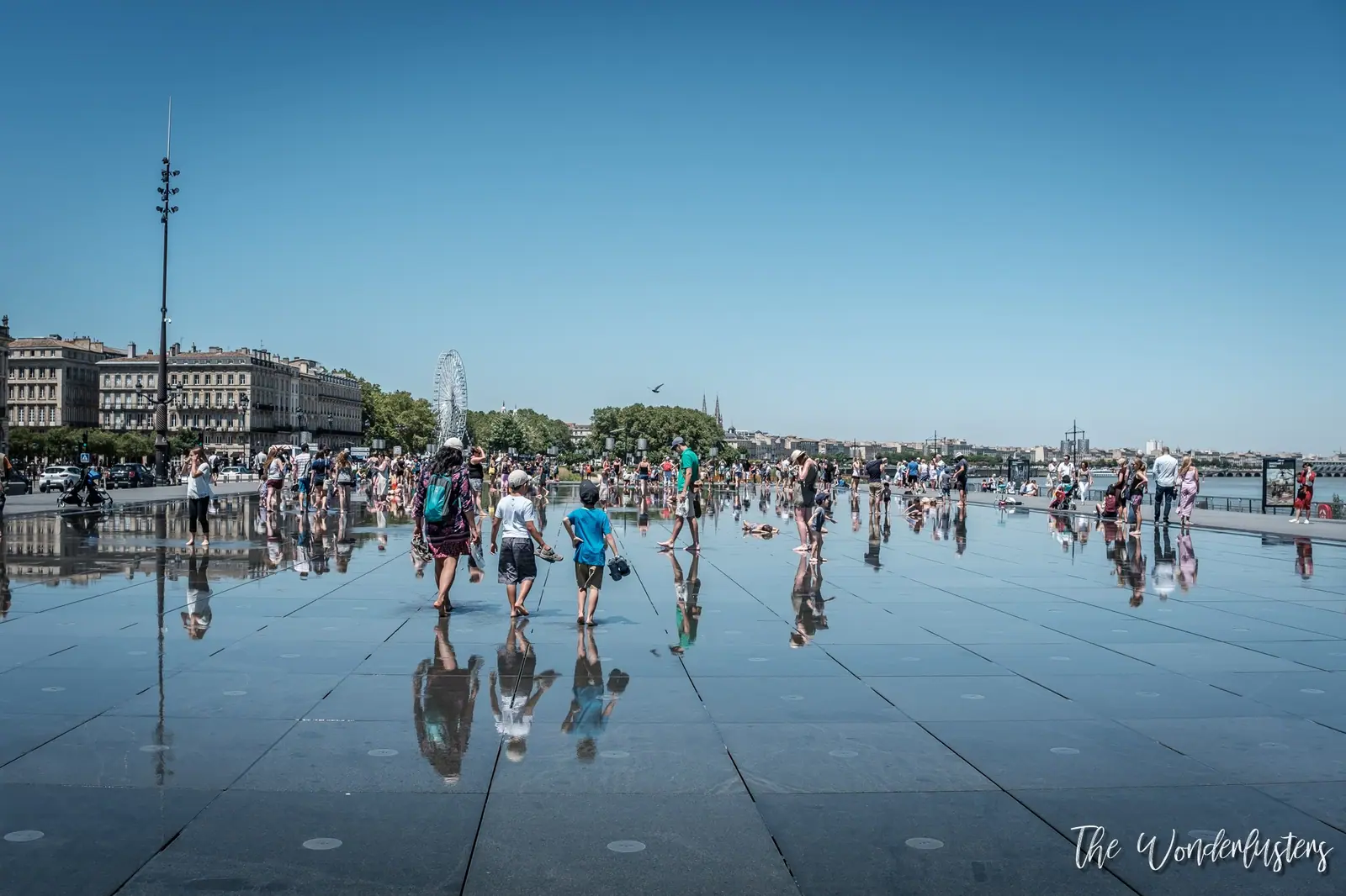 Bordeaux water mirror