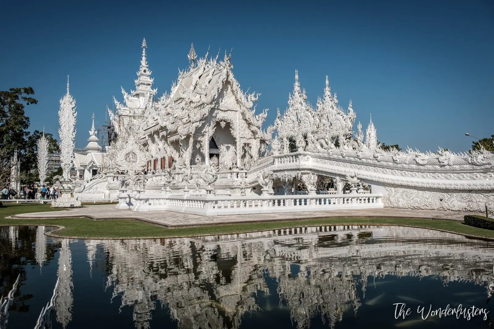 Wat Rong Khun, White Temple