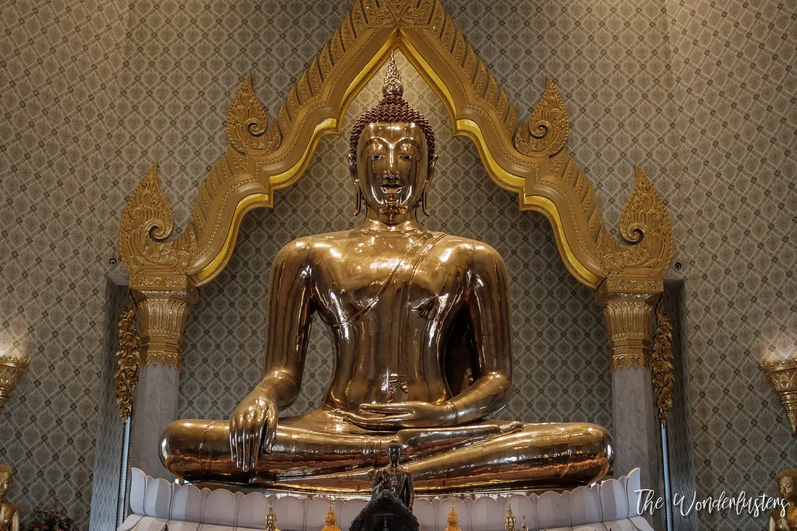 Wat Traimit