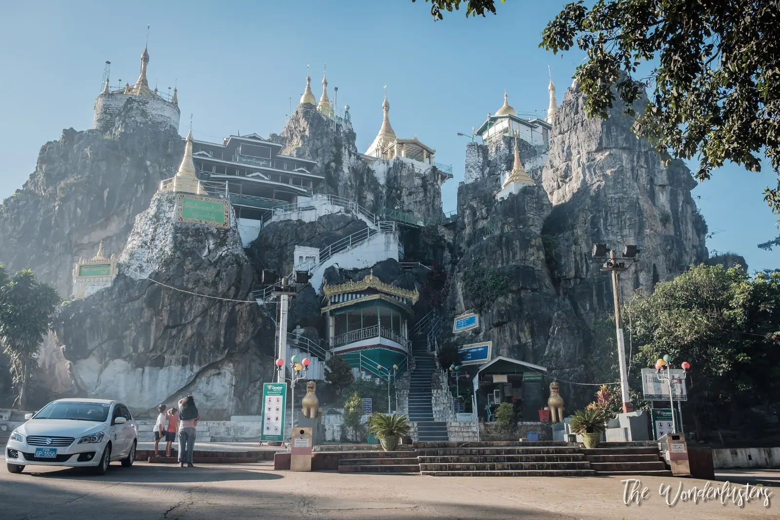Taung Kwe Pagoda, Loikaw
