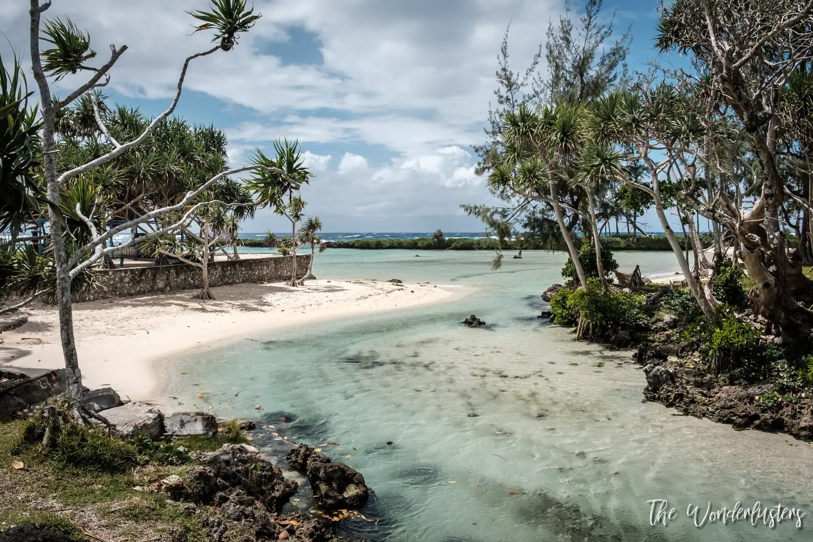 Eton Beach, Efate
