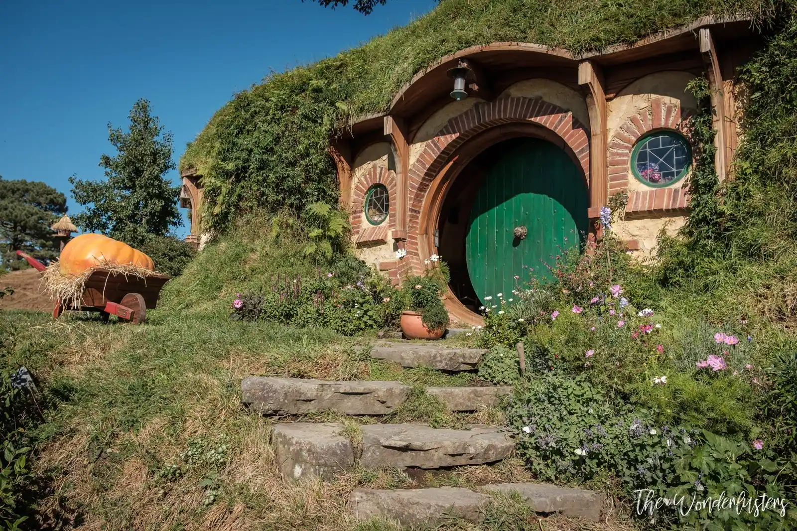 Hobbiton Movie Set