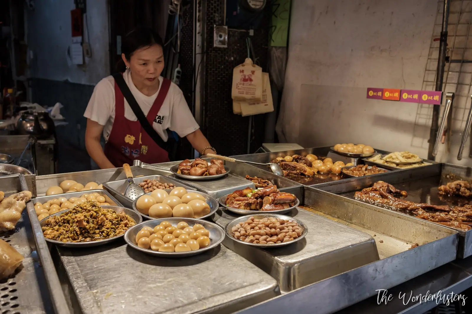 Street food at Shilin Night Market
