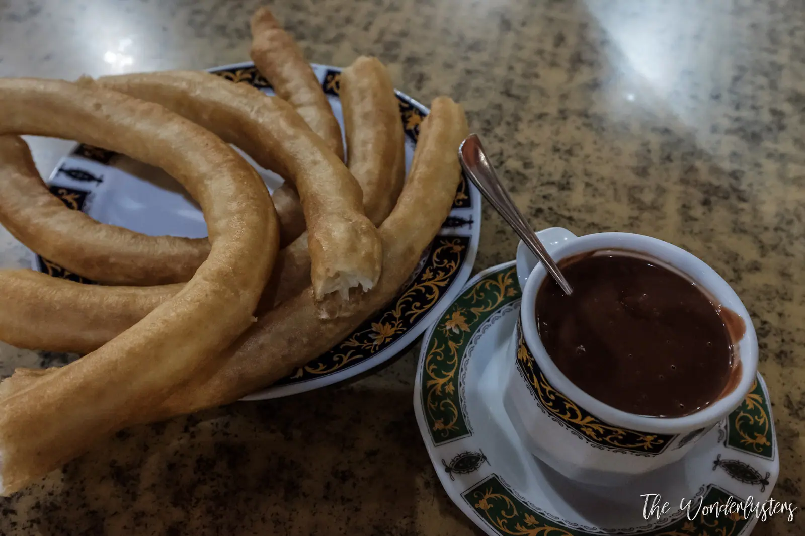 Churros with hot chocolate