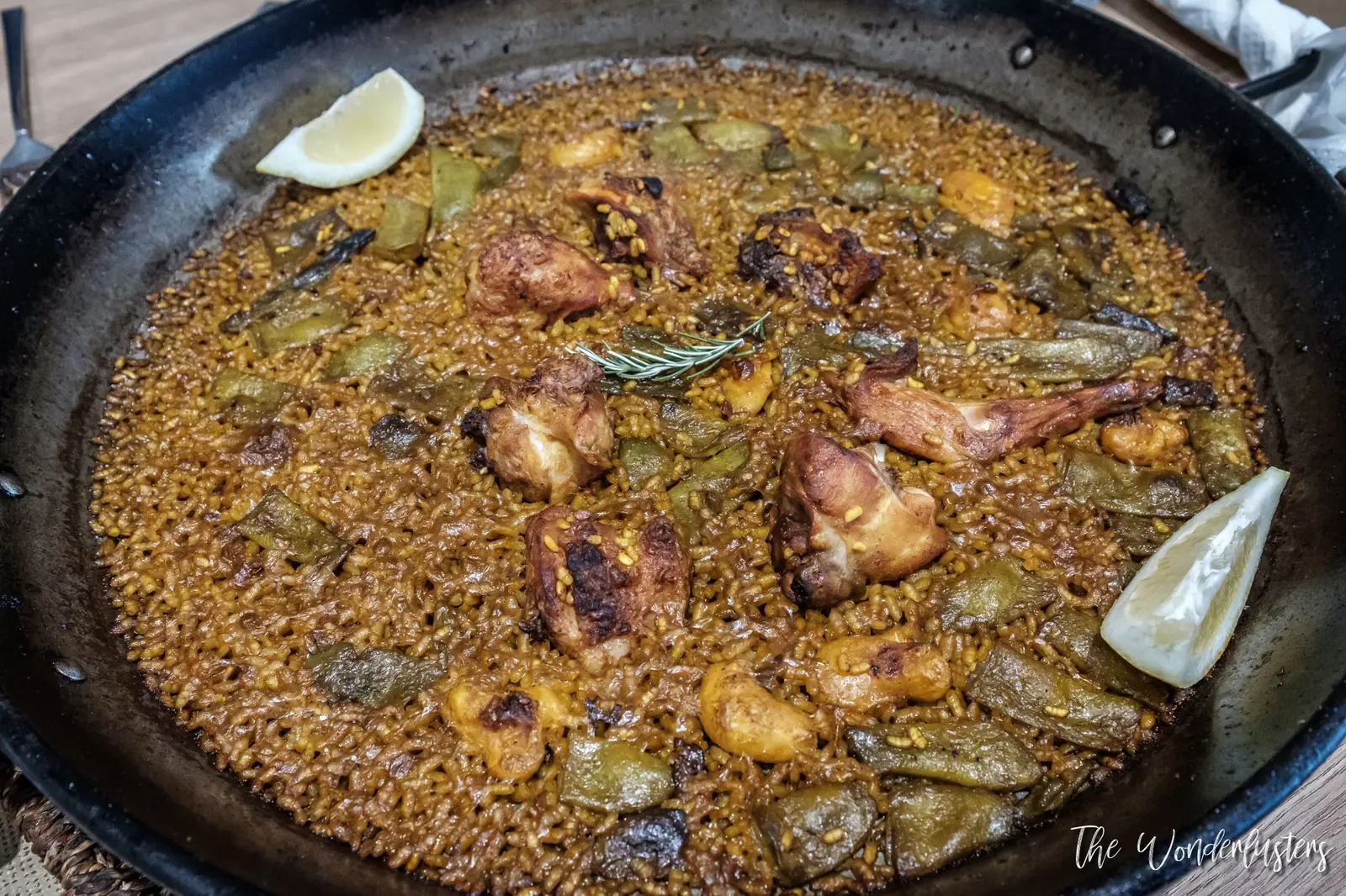 Paella valenciana