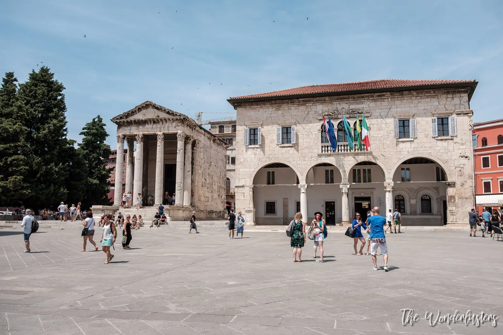 Temple of Augustus, Pula